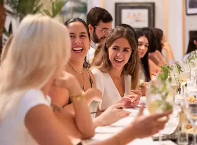 Les Amis App Aims to Help Women, LGBTQ+ Individuals Find Friendship in New Cities